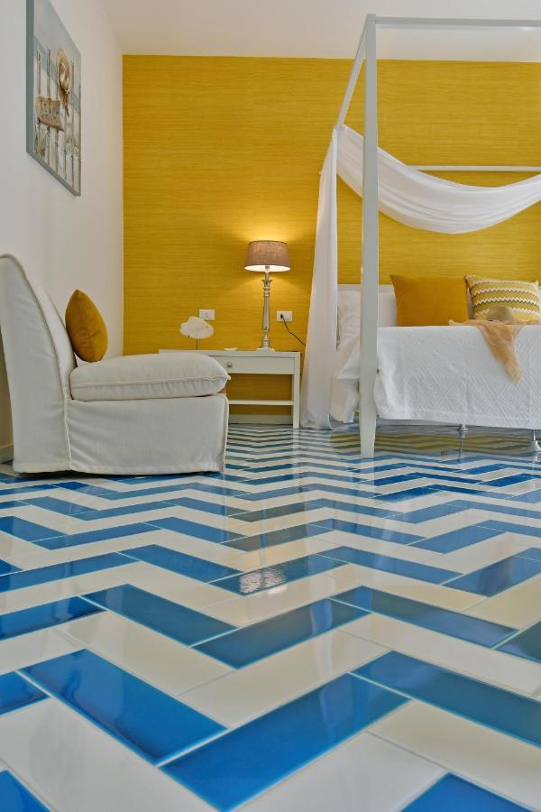 Luxury Suites Joy In تْشيفالو المظهر الخارجي الصورة